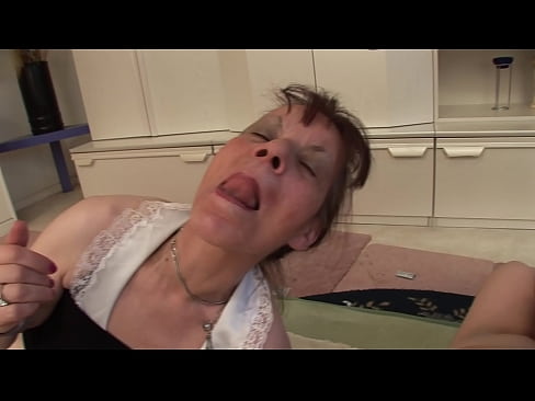 ❤️ Duas avós e um avô têm um ménage à trois ❤ Porno vídeo em pt.8kpornvids.ru